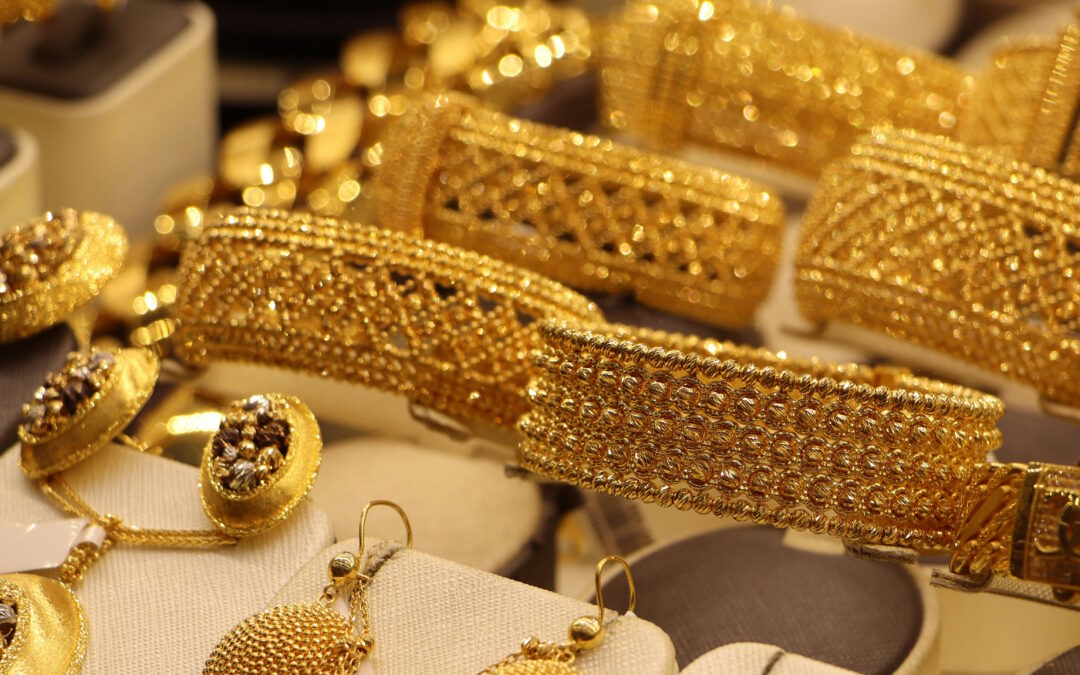 How Gold Jewellery Defined Status Through the Ages